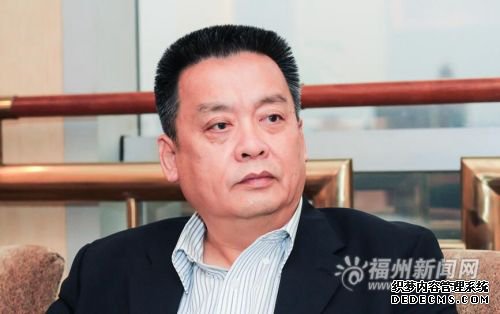 她23年前去美国转机三趟 如今直飞为福州对外交