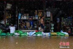 台风“山竹”致广东台山多地出现内涝